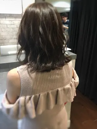 ミディアム カラー 髪質改善ハッシュフェ イスレイヤーYASUのヘアスタイル