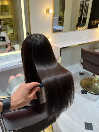 ロング 髪質改善・縮毛矯正 特化・ユウシンのヘアスタイル