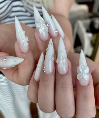 ネイル Genie Mika Nailsのネイルデザイン
