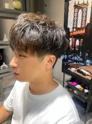 ミディアム パーマ メンズ 似合う髪型見つけます AYAKAのヘアスタイル