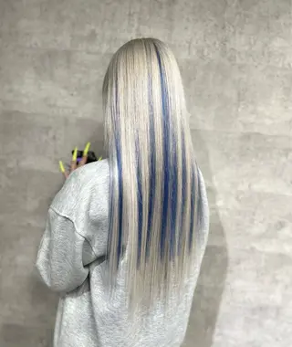 カラー yasuハイトーン/ デザインカラーのヘアスタイル