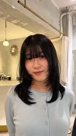 ミディアム カラー 河村 雛花のヘアスタイル