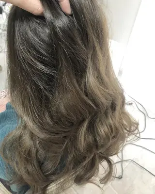 ロング カラー ヘアアレンジ See by merのマツエク・マツパデザイン