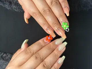ネイル PEEKABOO 旧:momo京橋のネイルデザイン