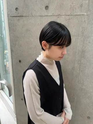 ショート カラー 縮毛矯正ボブ&顔まわ レイヤー♡TOMOEのヘアスタイル