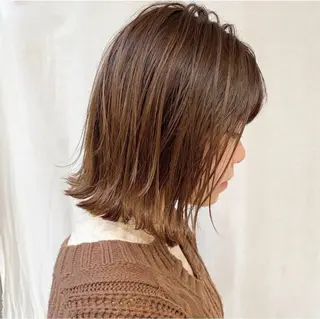ミディアム カラー LOOP 佐藤のヘアスタイル