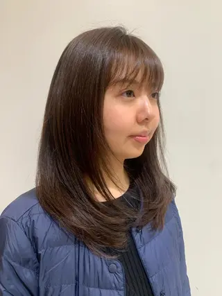 ミディアム 片柳 真奈のヘアスタイル