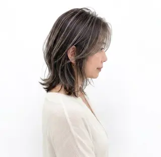 ミディアム 白髪ぼかし特化 山本隼正のヘアスタイル