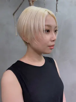 ショート カラー RorriM natsuのヘアスタイル