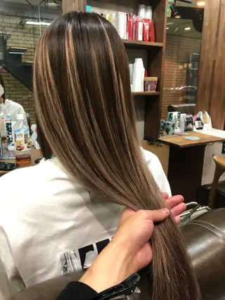 ロング カラー ヘアアレンジ ワンホンレイヤー エクステづまのヘアスタイル