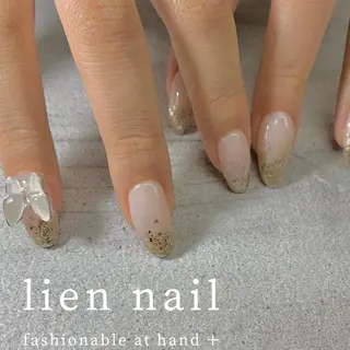 ミディアム Queen nailのネイルデザイン