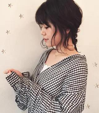 ミディアム ヘアアレンジ 市川 千夏のヘアスタイル