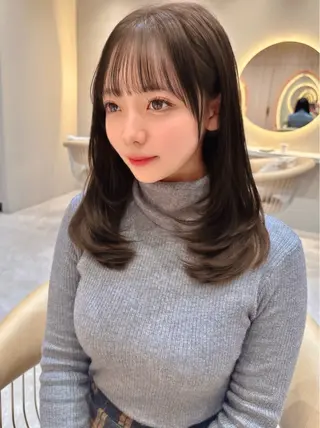 セミロング 縮毛矯正✨🫧 レイヤー川村利幸のヘアスタイル