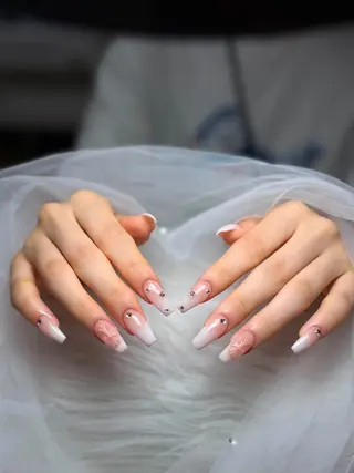 ネイル Cloudy Chan Nailのネイルデザイン