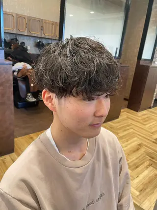 ミディアム 小島 陽成のヘアスタイル