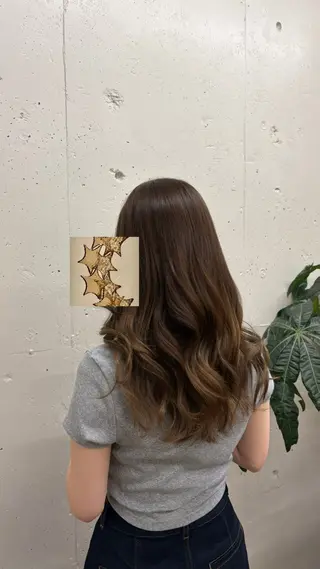 ロング カラー "MIoKI"_ YUCCA eluaのヘアスタイル