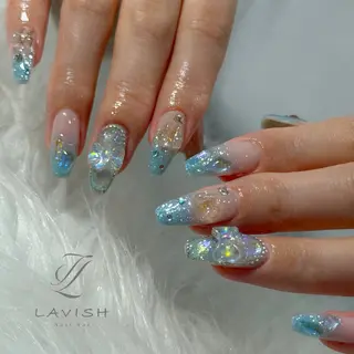 ネイル LAVISH nanamiのネイルデザイン