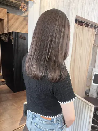 セミロング 初めてでも失敗しない 透明感カラー　Miiのヘアスタイル
