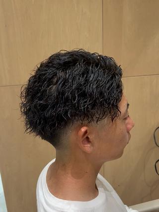 パーマ メンズ 🐲ツイスパ🐲 フェード/龍のヘアスタイル