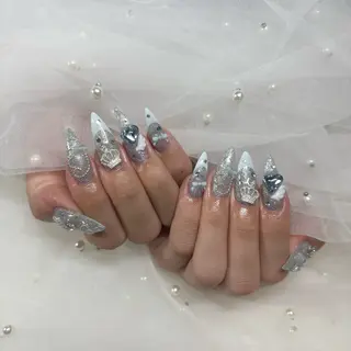 ネイル ୨୧ mio୨୧のネイルデザイン