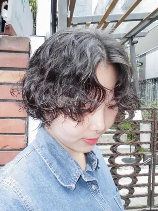 ショート カラー パーマ 🌀パーマ レイヤー ボブ/marinoのヘアスタイル