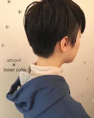ショート カラー 市川 千夏のヘアスタイル