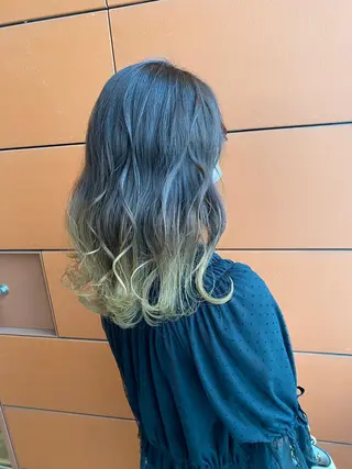 ロング カラー 井手 孔介のヘアスタイル
