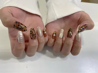 カラー Adore nailのネイルデザイン