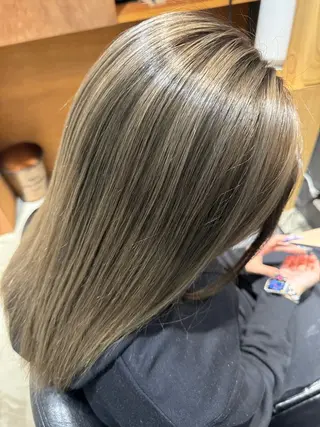 セミロング カラー パーマ 田中 アキオのヘアスタイル