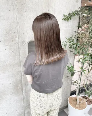 セミロング カラー ヘアアレンジ TATSUYA アートディレクターのヘアスタイル