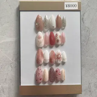 ネイル Nail Salon Lovinのネイルデザイン