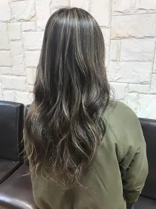 セミロング カラー パーマ ヘアアレンジ メンズ キッズ ネイル マツエク・マツパ 髪質改善 艶髪🔵フセナオヤのヘアスタイル