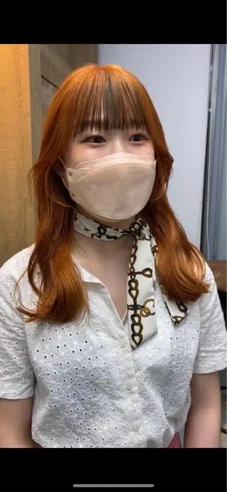 セミロング カラー 横尾 歩のヘアスタイル