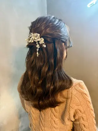 ロング ヘアアレンジ 佐伯 桃のヘアスタイル