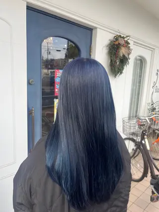 カラー RuLaN AMIのヘアスタイル