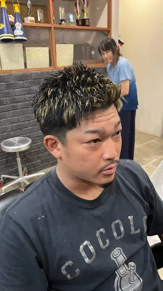 ショート カラー メンズ 中野 あおいのヘアスタイル