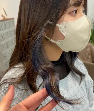 ロング カラー カイリ /レイヤーカットのヘアスタイル