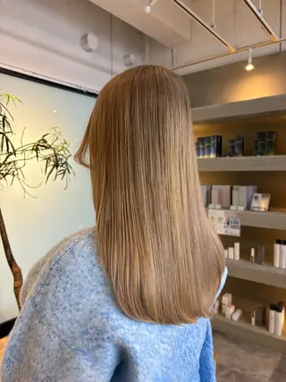 セミロング 🧋ミルクティーカラ ー🧋特化小林拓登のヘアスタイル