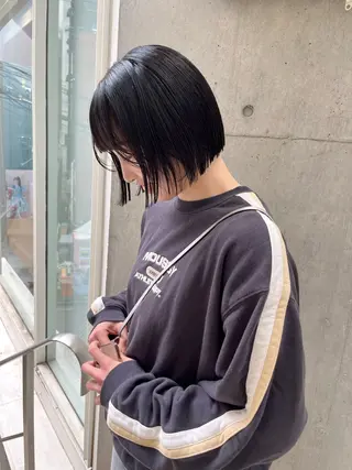 ミディアム カラー 縮毛矯正ボブ&顔まわ レイヤー♡TOMOEのヘアスタイル