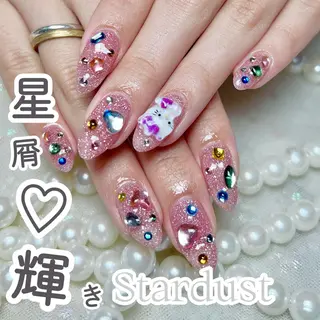 ネイル Queenie 🦋のネイルデザイン