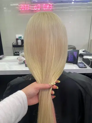 ロング カラー 🩶ハイトーン × プルエク🩶MIWAのヘアスタイル