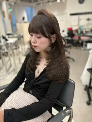 ロング カラー MEI🎀つやカラー 🎀レイヤー🎀渋谷のヘアスタイル