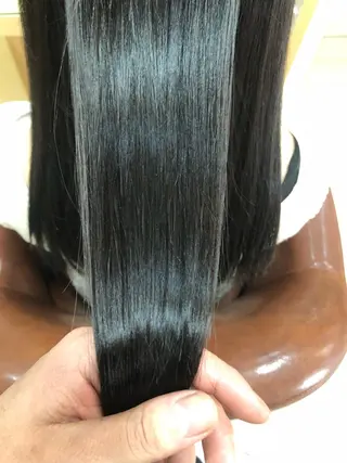 ロング 【艶髪職人】石井啓輝 代表のヘアスタイル