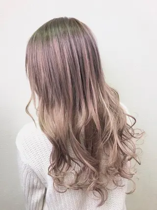 ロング カラー 最高級エクステ /羽エクステ白石宇由のヘアスタイル