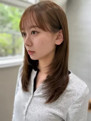 セミロング 透け感カラー/ SUのヘアスタイル
