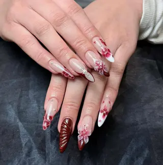 ネイル Iconic Nailのネイルデザイン
