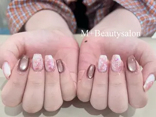 ネイル M+  Beauty Salonのネイルデザイン