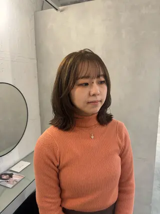 セミロング 新宿/顔周りカット +レイヤー＝しずく♩のヘアスタイル