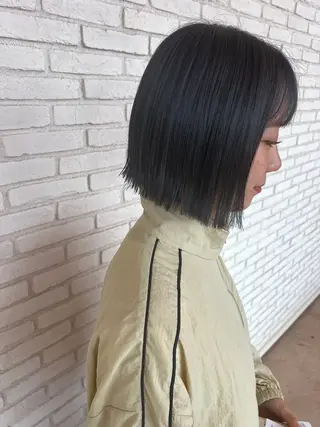 ミディアム Lisa 海外風スパイラルのヘアスタイル