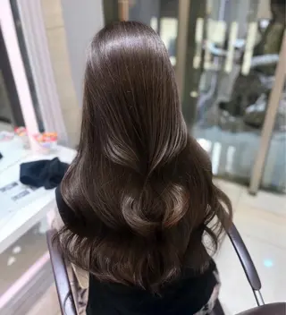 ロング カラー Suzuha 新宿のヘアスタイル
